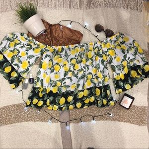 💛Lemon Print Black & White Off The Shoulder Top💛